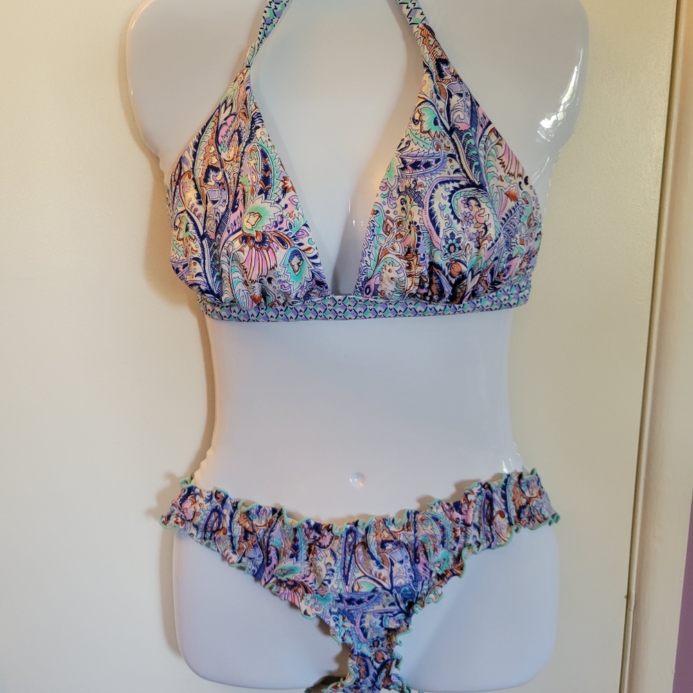 VICTORIA'S SECRET BIKINI W/ MATCHING COVERUP,  Suit is sz L, cover up is sz M